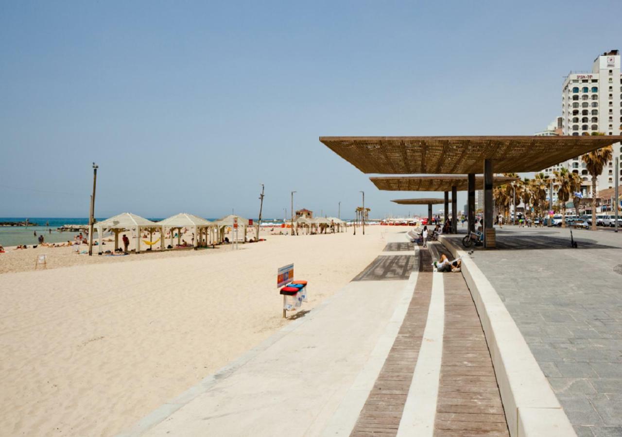 The Surfer'S Beach House Tel Aviv Exterior foto